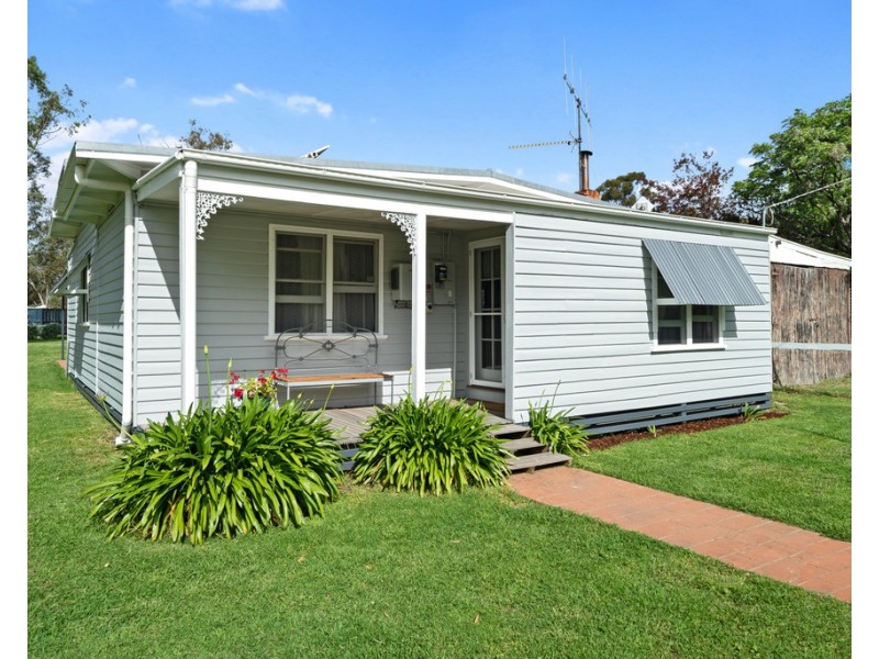 6-8 Down Street, Longwood VIC 3665