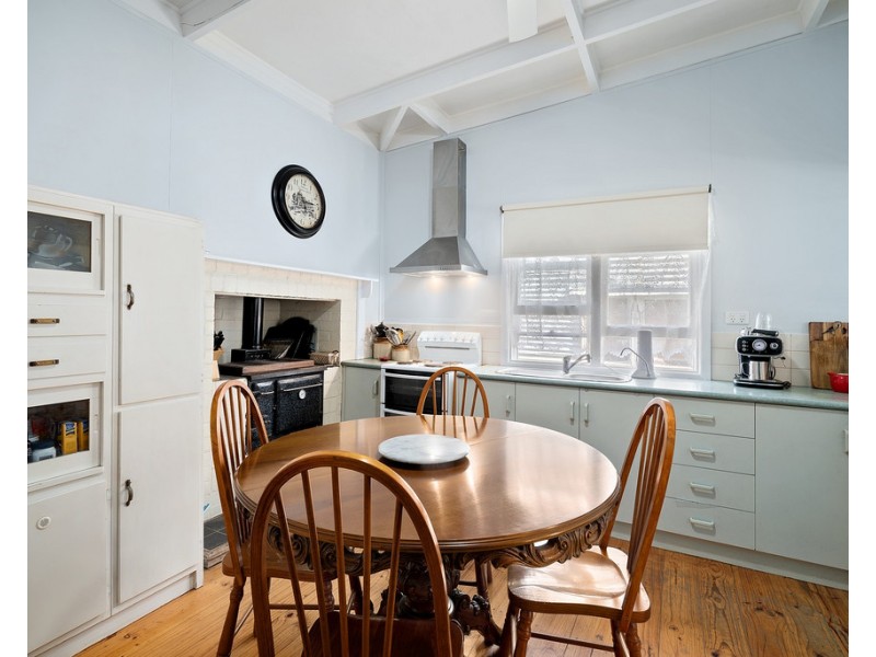 6-8 Down Street, Longwood VIC 3665