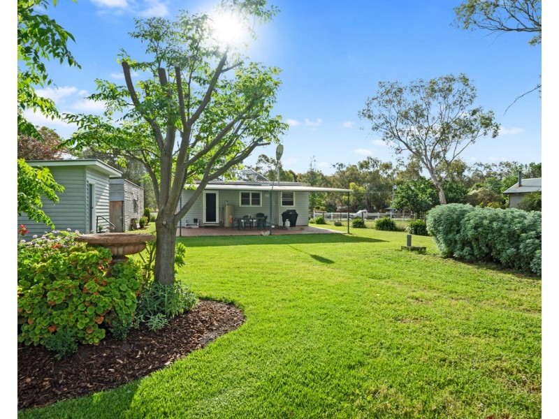 6-8 Down Street, Longwood VIC 3665