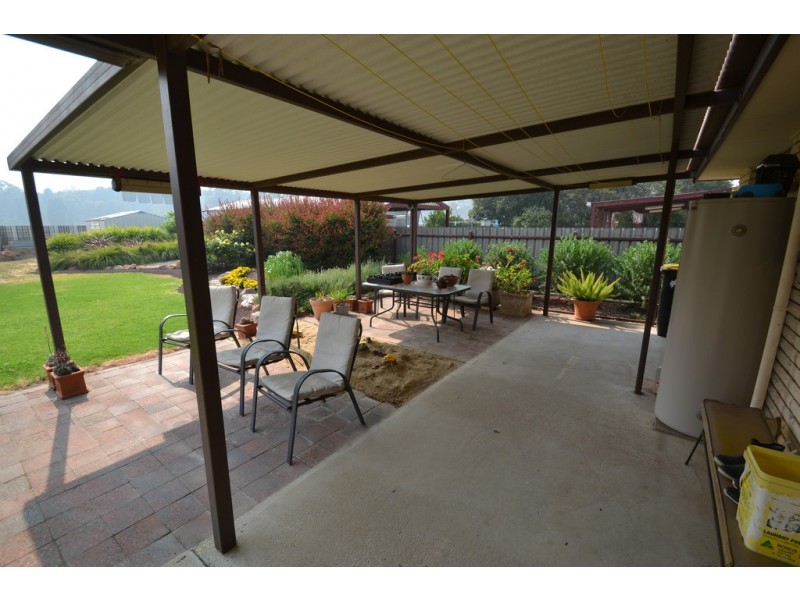 13 Jones Street, Avenel VIC 3664