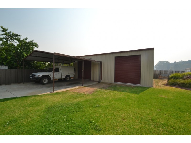 13 Jones Street, Avenel VIC 3664