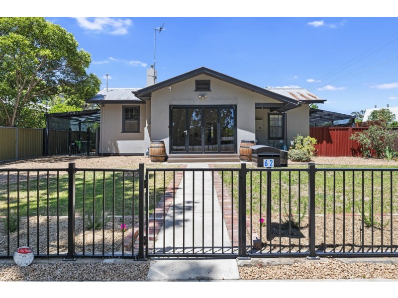 62 Kirkland Avenue, Euroa VIC 3666