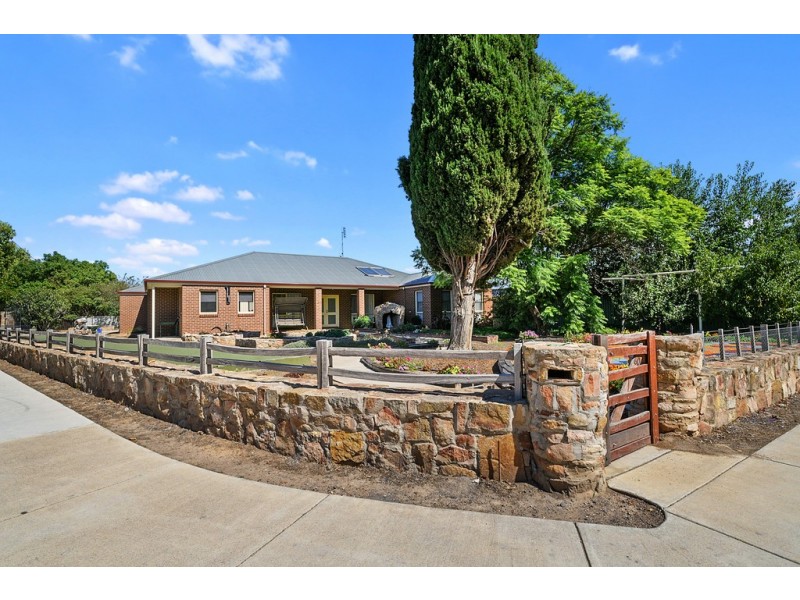 60 Kirkland Avenue, Euroa VIC 3666