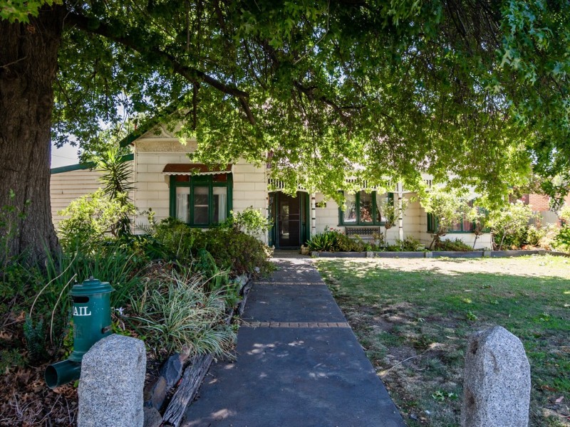 105 High Street, Seymour VIC 3660