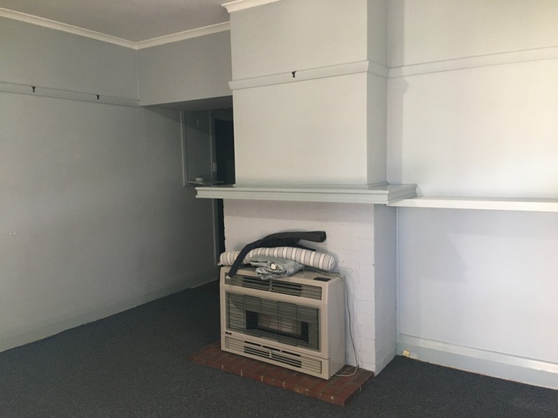 13 Dowling Avenue, Seymour VIC 3660