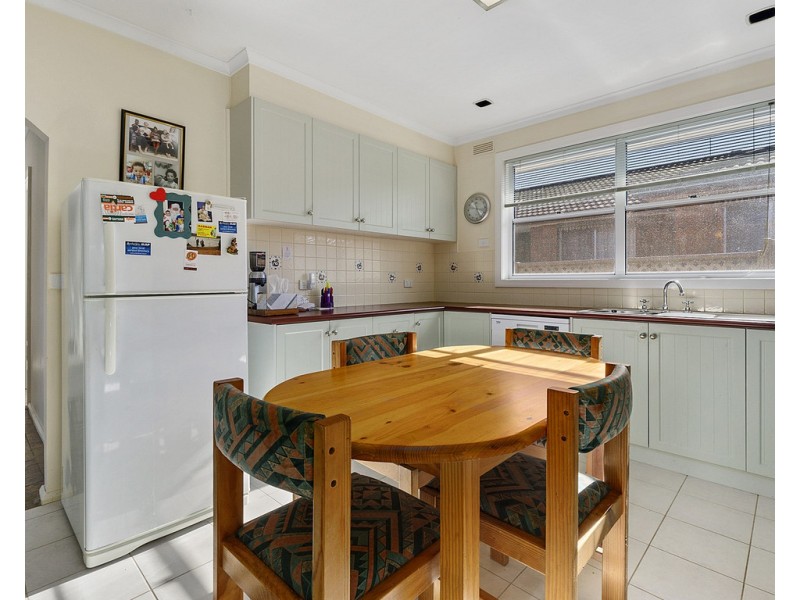 16 Delatite Road, Seymour VIC 3660