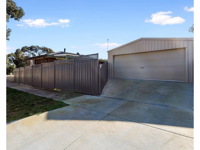16 Delatite Road, Seymour VIC 3660