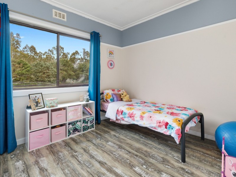 130 Hall Lane, Whiteheads Creek VIC 3660