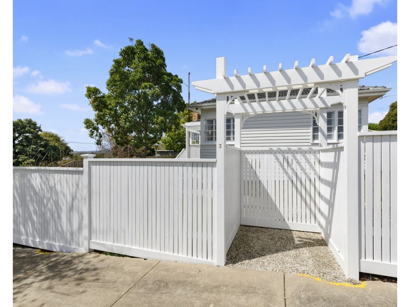 3 The Avenue, Seymour VIC 3660