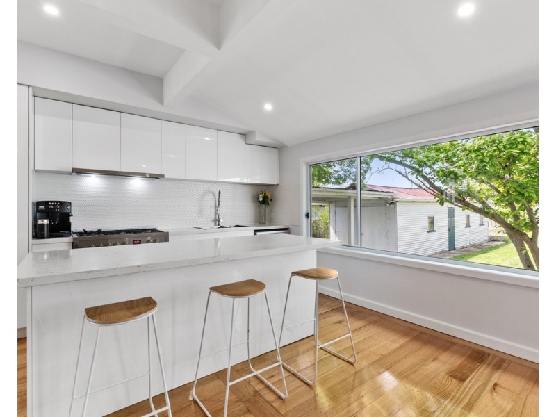 3 The Avenue, Seymour VIC 3660