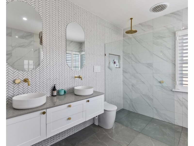 3 The Avenue, Seymour VIC 3660