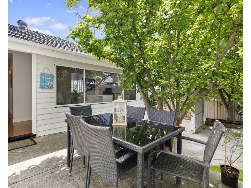 3 The Avenue, Seymour VIC 3660