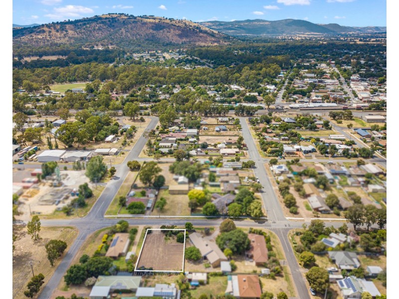 32 Garrett Street, Euroa VIC 3666