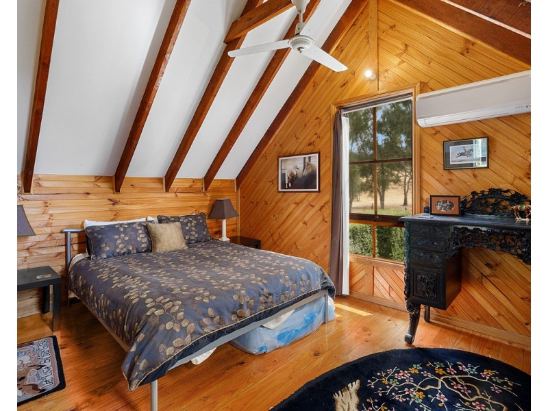 1310 Highlands Road, Whiteheads Creek VIC 3660
