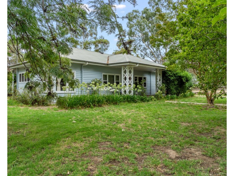 10 Dudley Road, Euroa VIC 3666