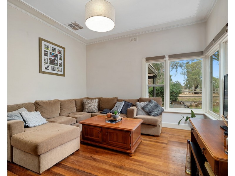 10 Dudley Road, Euroa VIC 3666