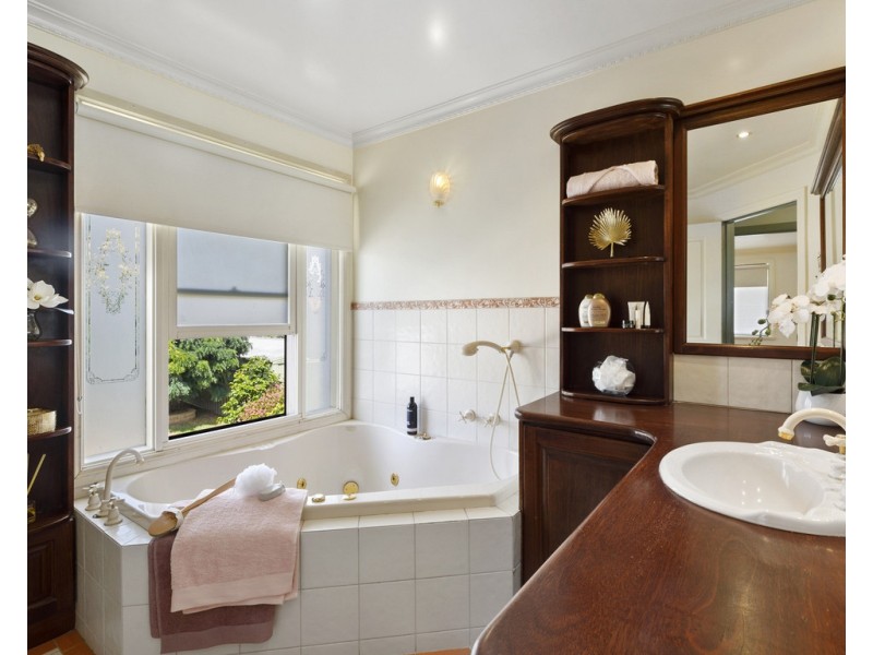 28 Pollard Street, Seymour VIC 3660