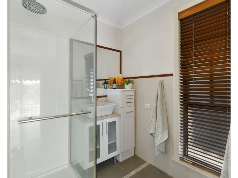 28 Pollard Street, Seymour VIC 3660