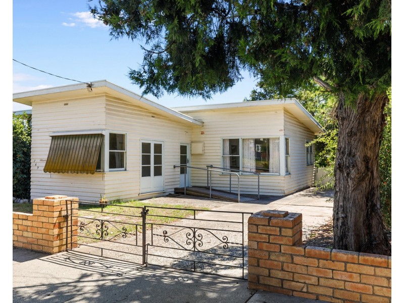 169 Anzac Avenue, Seymour VIC 3660