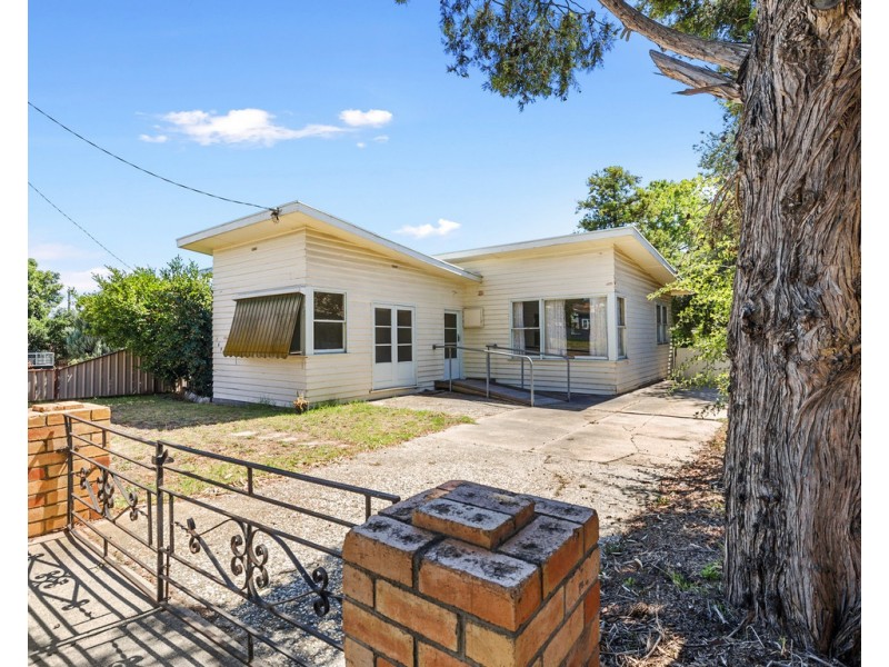 169 Anzac Avenue, Seymour VIC 3660