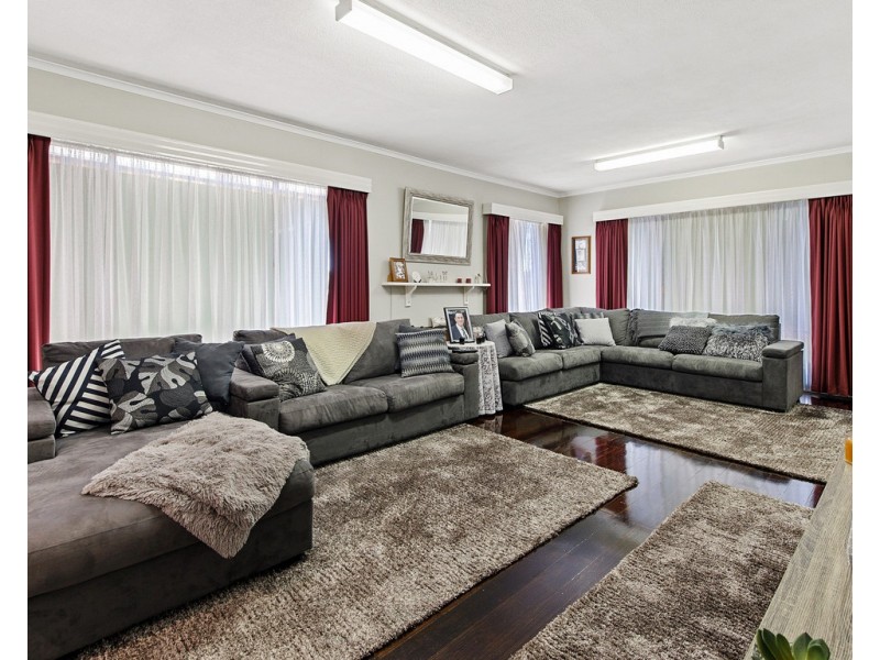 17 Redbank Road, Seymour VIC 3660