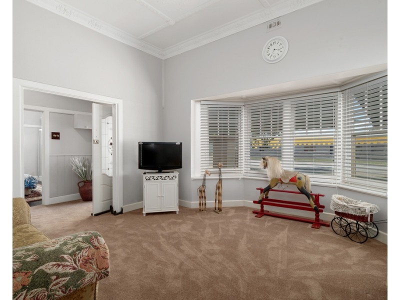 17 De Boos Street, Euroa VIC 3666