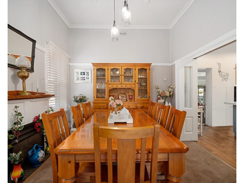 17 De Boos Street, Euroa VIC 3666