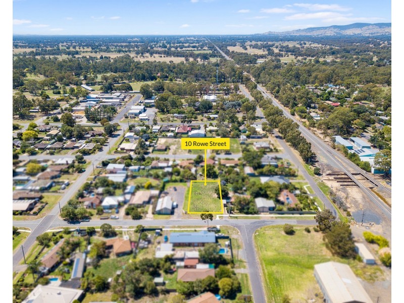 10 Rowe Street, Euroa VIC 3666