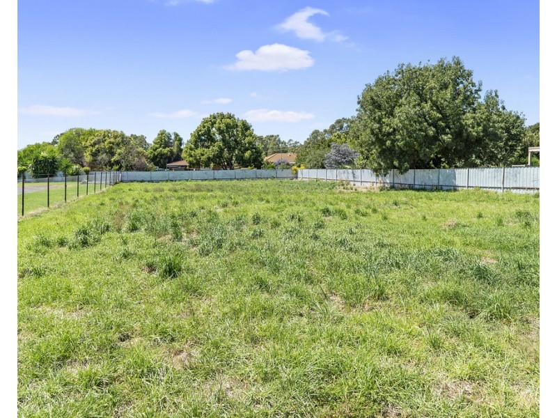 10 Rowe Street, Euroa VIC 3666