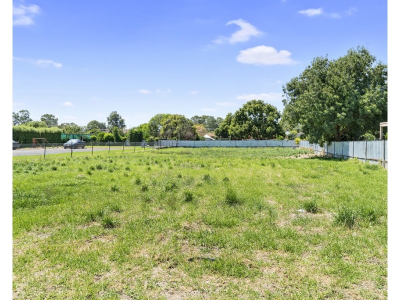 10 Rowe Street, Euroa VIC 3666