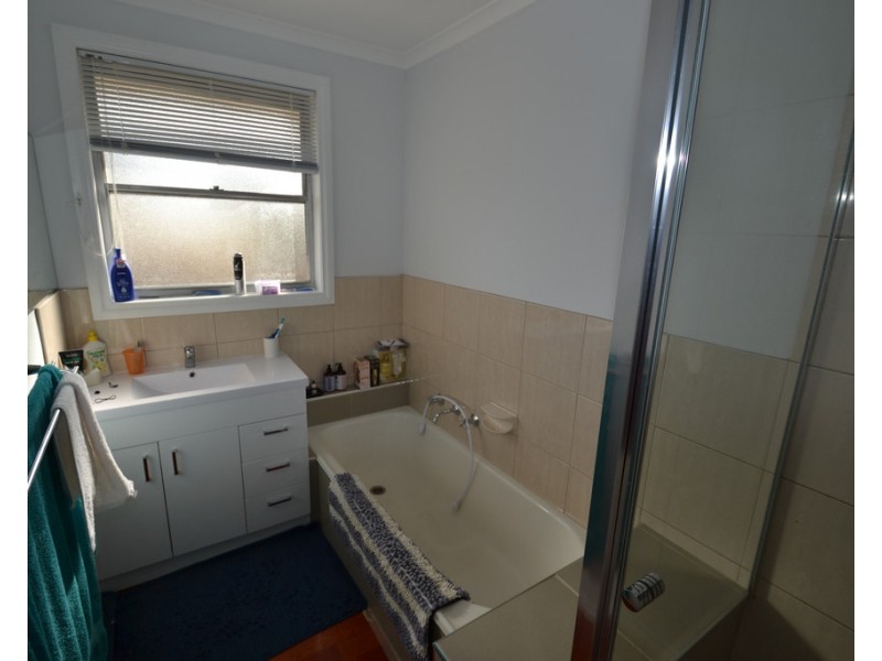 4 Monash Drive, Seymour VIC 3660