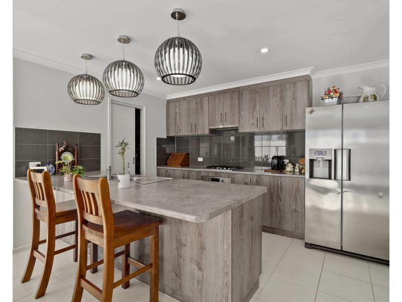 6 Barnes Street, Euroa VIC 3666