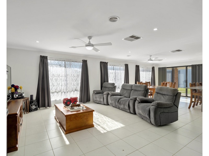 6 Barnes Street, Euroa VIC 3666