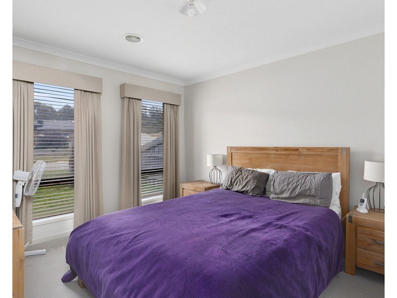 14 Lightwood Avenue, Seymour VIC 3660