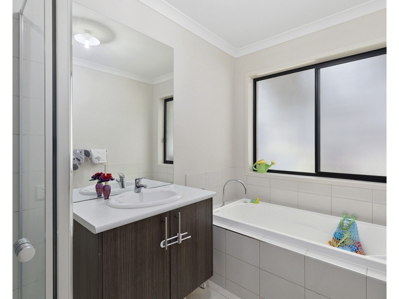 14 Lightwood Avenue, Seymour VIC 3660