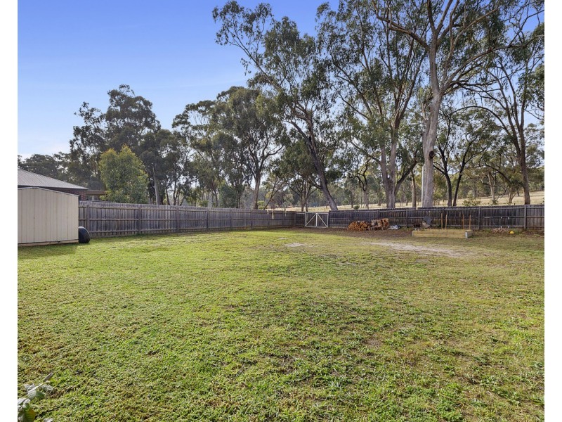 14 Lightwood Avenue, Seymour VIC 3660