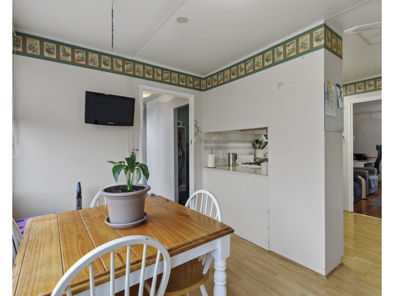 33 Martindale Crescent, Seymour VIC 3660