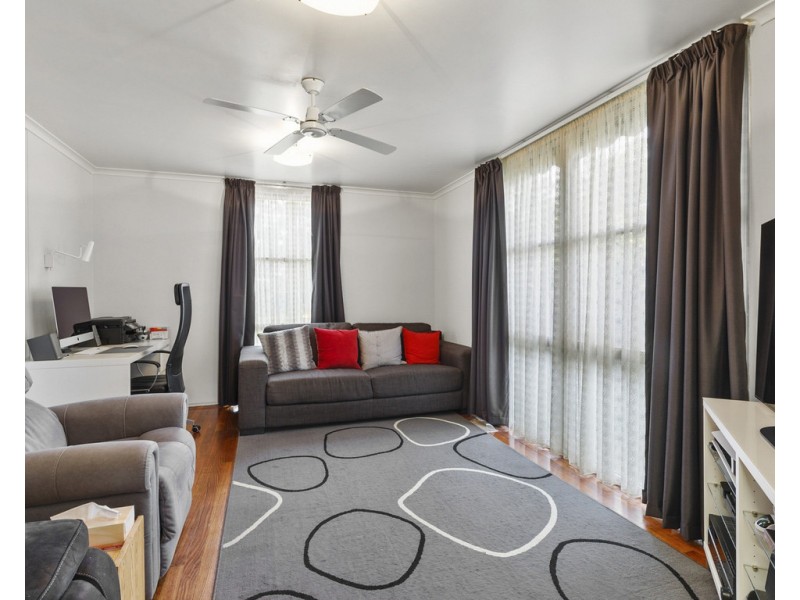 33 Martindale Crescent, Seymour VIC 3660