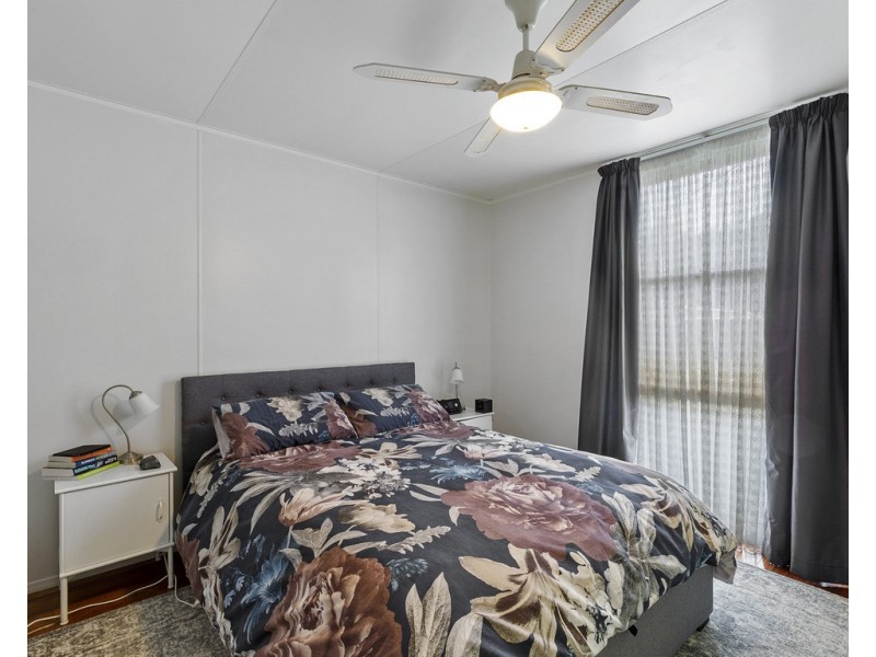 33 Martindale Crescent, Seymour VIC 3660