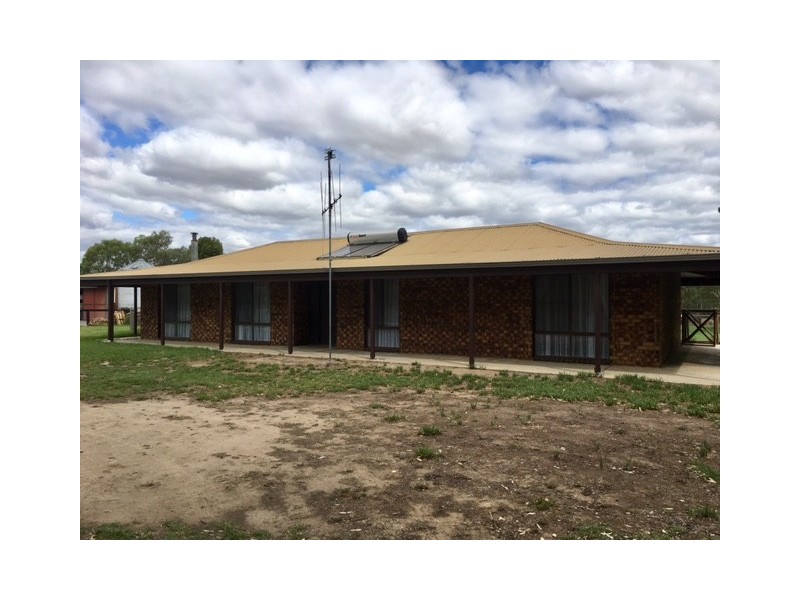 210 Highlands Road, Seymour VIC 3660