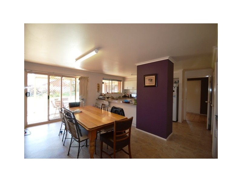 10 Coughlin Court, Seymour VIC 3660