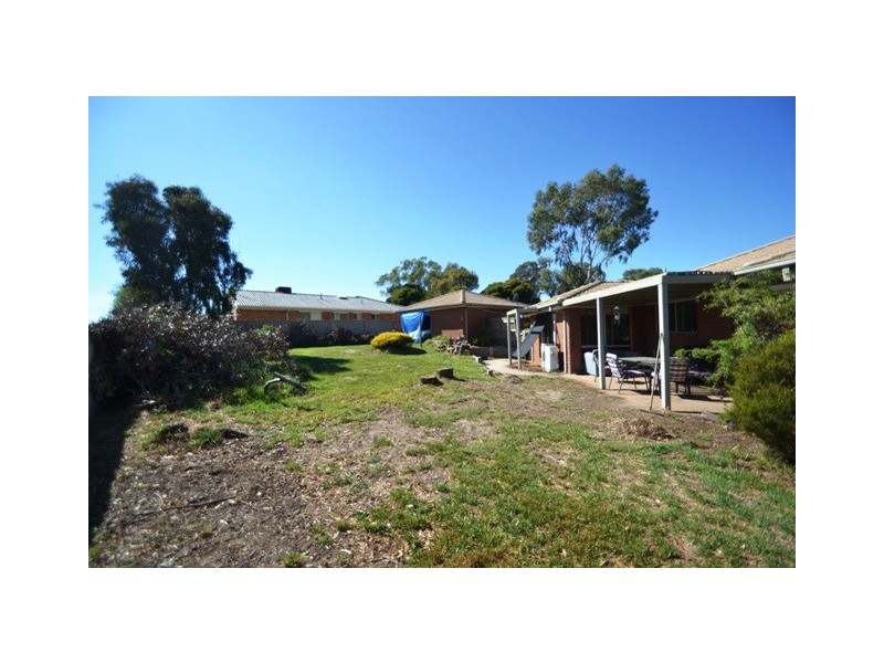 10 Coughlin Court, Seymour VIC 3660