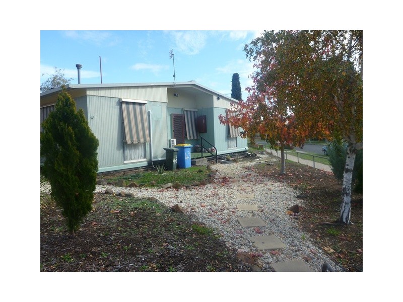 43 Martindale Crescent, Seymour VIC 3660