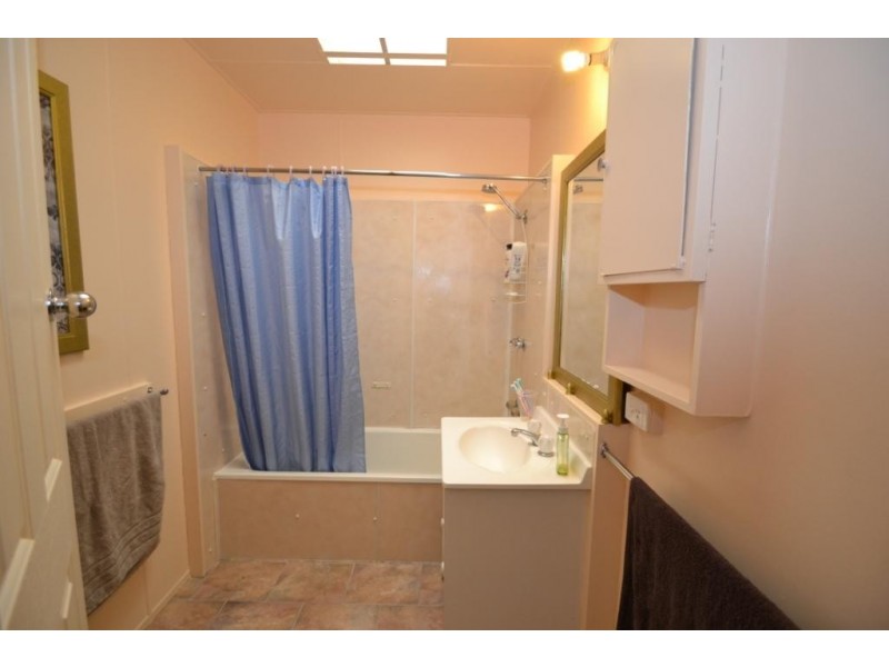 43 Martindale Crescent, Seymour VIC 3660