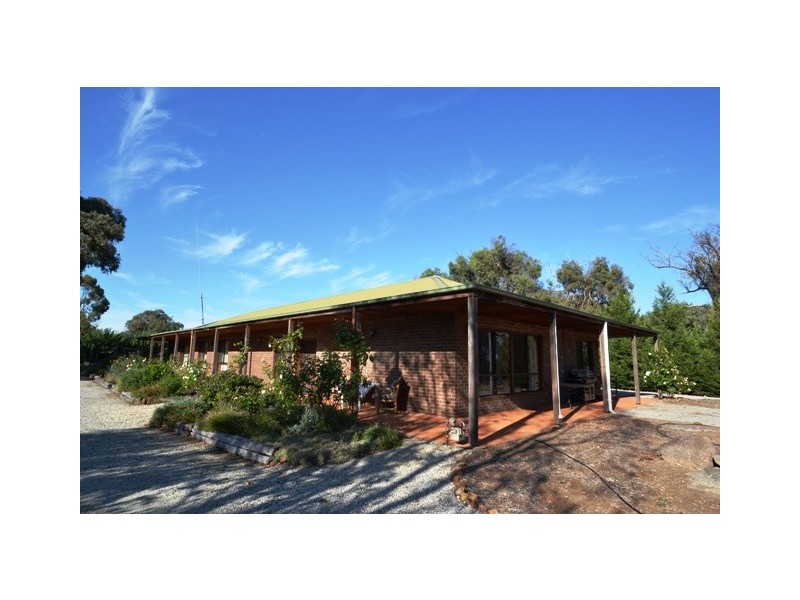 110 Dawe Rd, Seymour VIC 3660