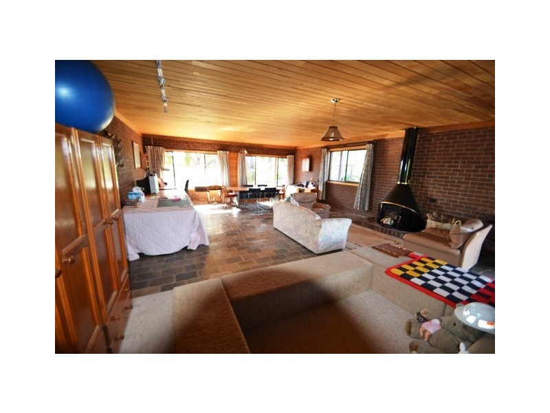 110 Dawe Rd, Seymour VIC 3660