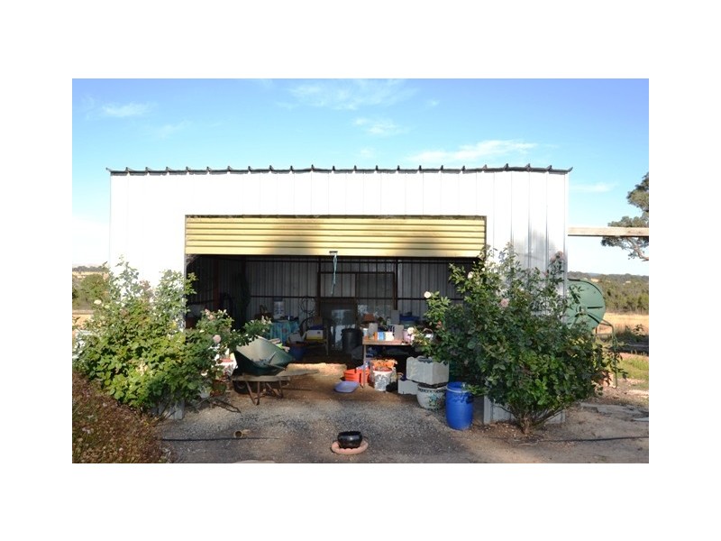 110 Dawe Rd, Seymour VIC 3660