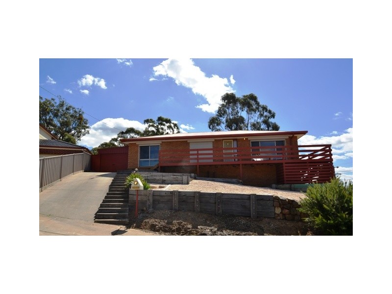 42 Monash Drive, Seymour VIC 3660