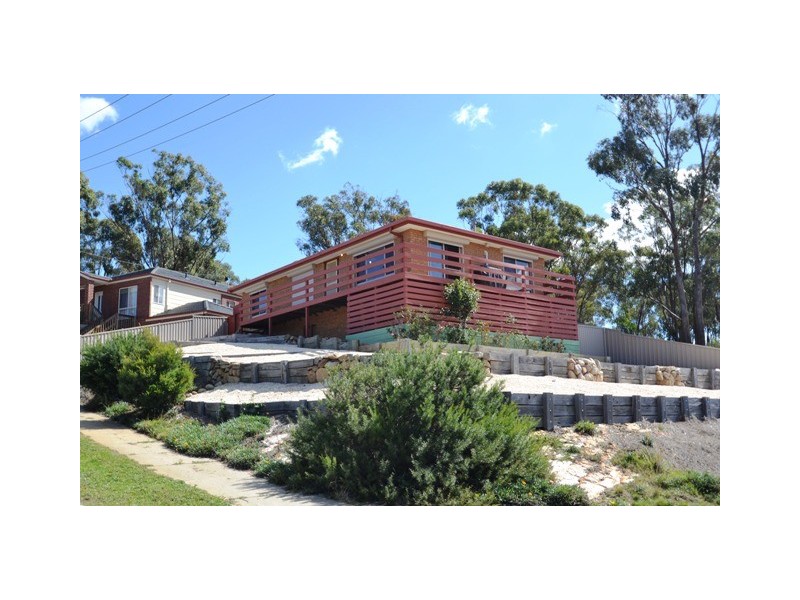 42 Monash Drive, Seymour VIC 3660