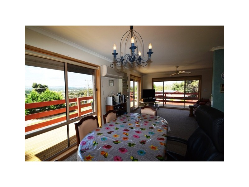 42 Monash Drive, Seymour VIC 3660